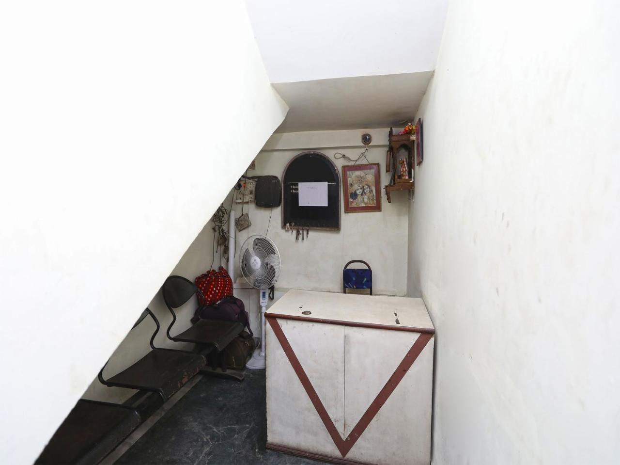 Oyo 13906 Vinita Inn Santragachi Экстерьер фото