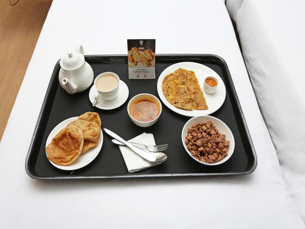 Oyo 13906 Vinita Inn Santragachi Экстерьер фото